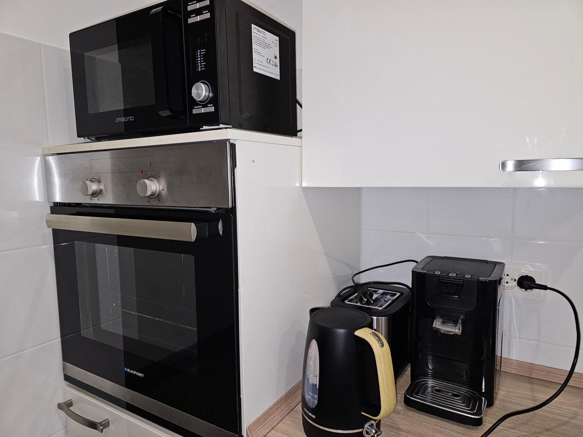Warburg, Fewo "Sweet Home" 2,5 Zi- Eg-Separater Eingang - Parkplatz - Terasse- Komfortabel,Renoviert エクステリア 写真