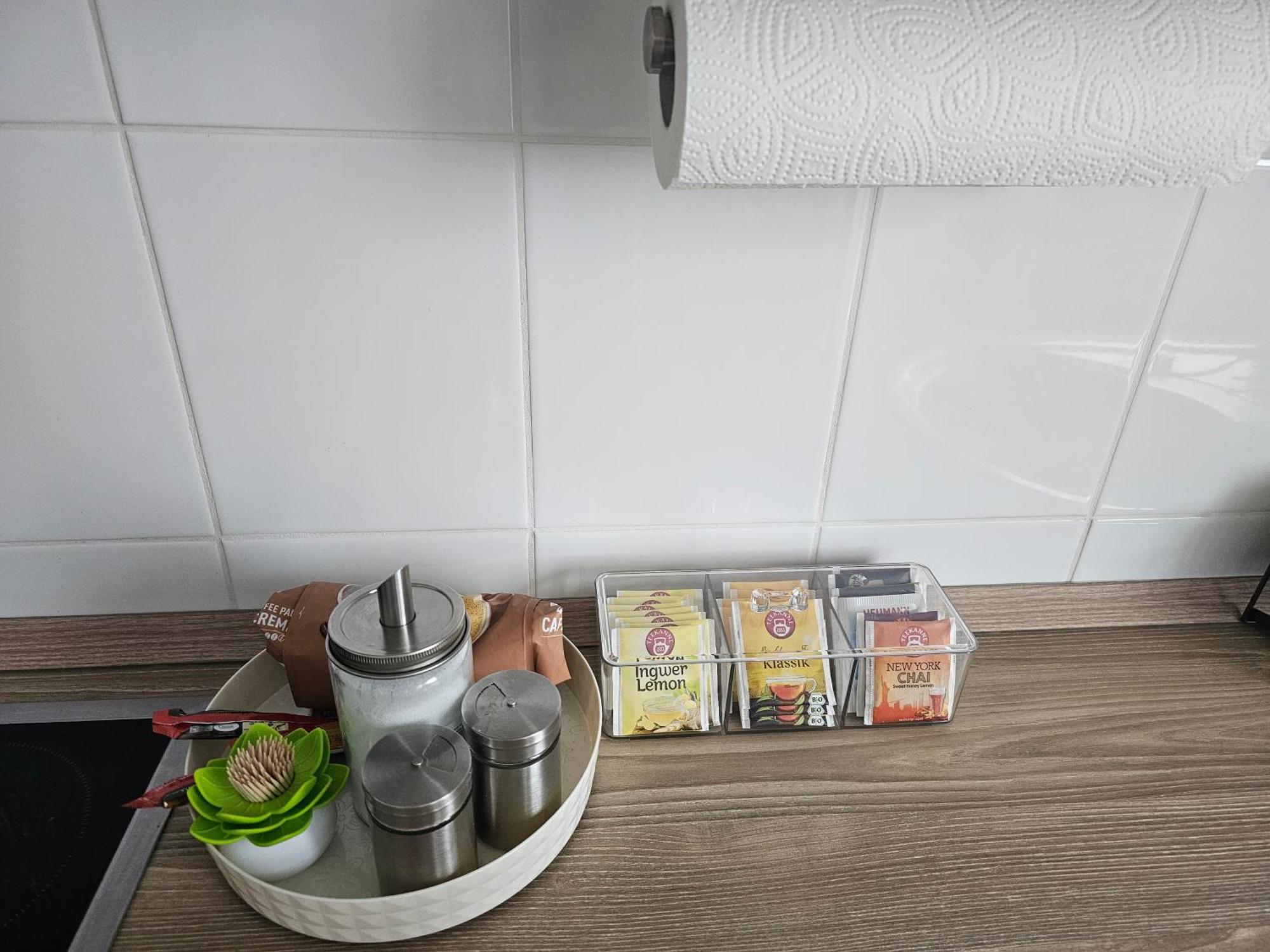 Warburg, Fewo "Sweet Home" 2,5 Zi- Eg-Separater Eingang - Parkplatz - Terasse- Komfortabel,Renoviert エクステリア 写真