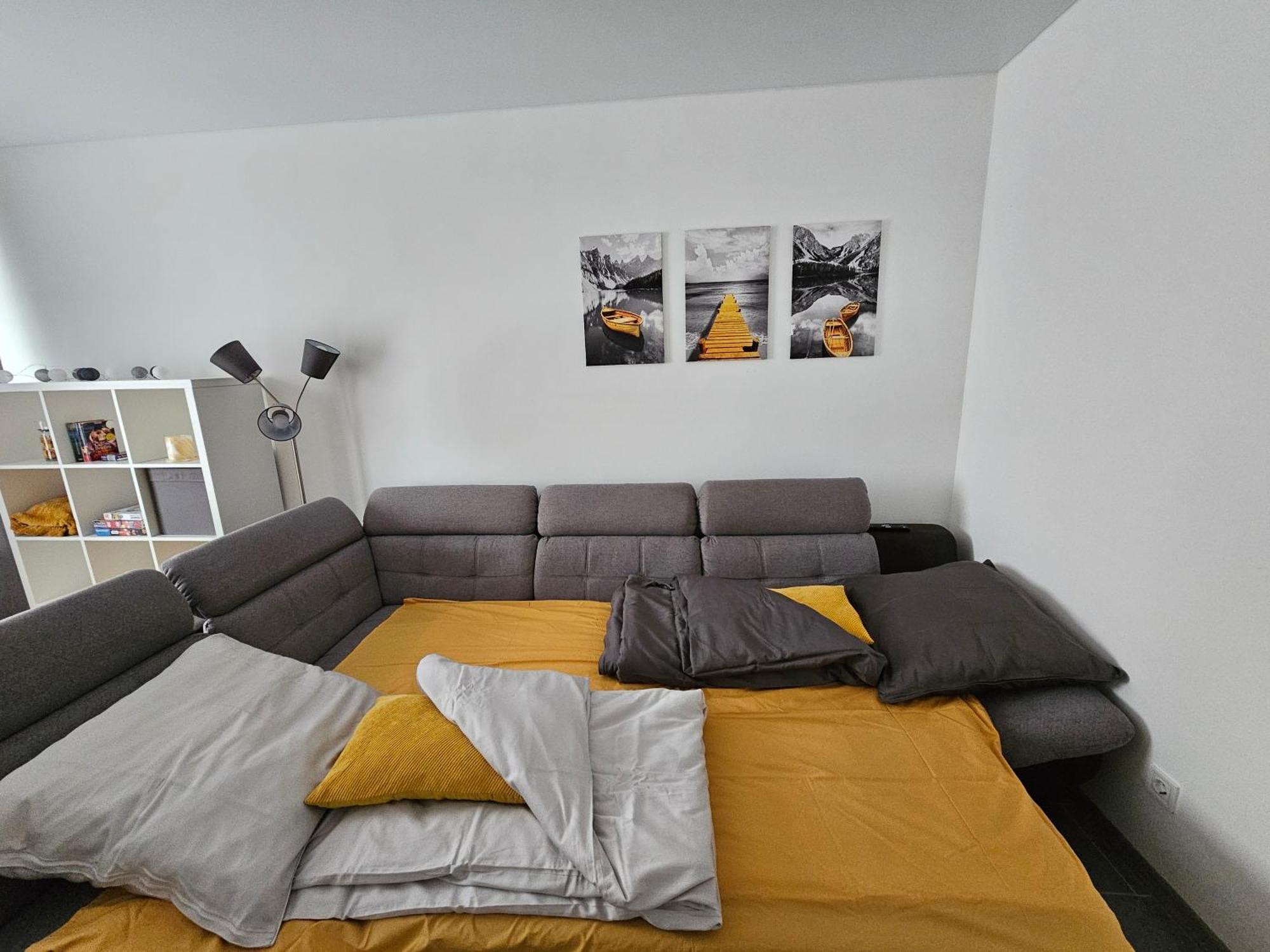 Warburg, Fewo "Sweet Home" 2,5 Zi- Eg-Separater Eingang - Parkplatz - Terasse- Komfortabel,Renoviert エクステリア 写真